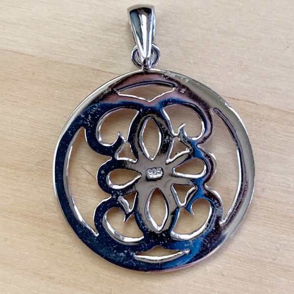 Sterling silver vintage Pendant - Picture 2 of 4